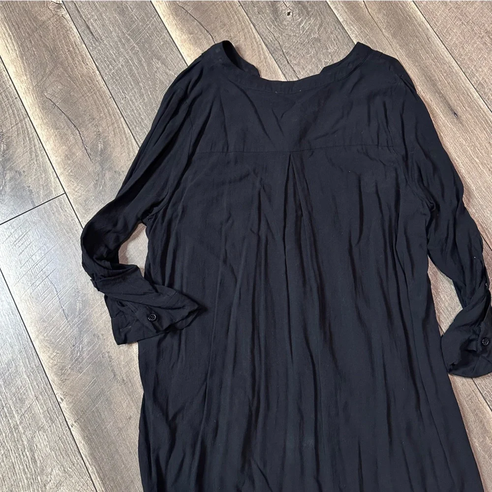 Alex & Lili Black Midi Dress - Picture 7 of 9
